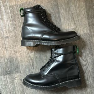 Solovair 8-eyed Lace Up Boots Made in England